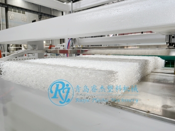 4D空气纤维坐垫生产线 透气空气纤维弹性床垫生产线